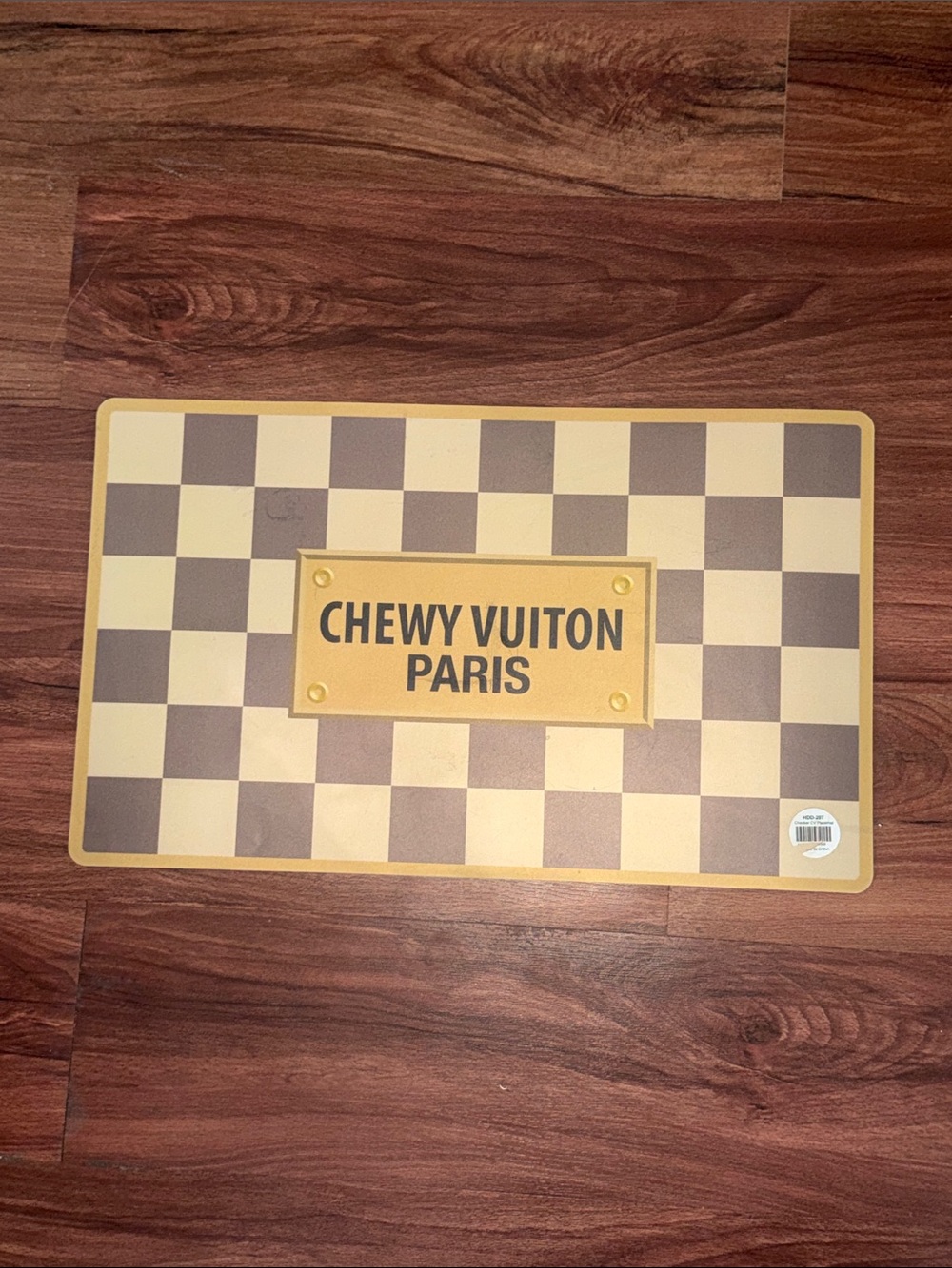 CHEWY VUITON PARIS Checkerboard Placemat in Brown and Cream